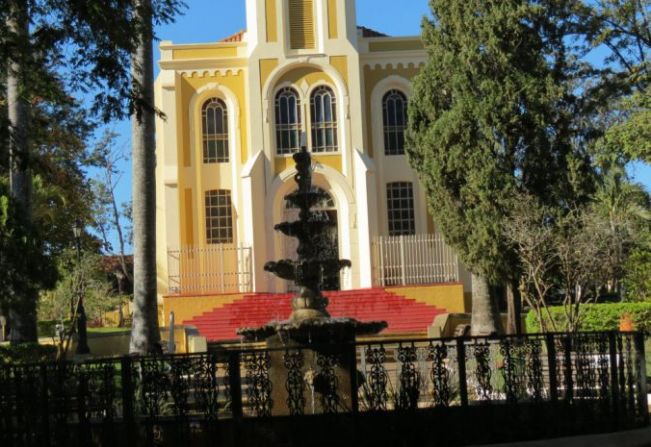 SANTA ROSA DE VITERBO COMEMORA 102º ANIVERSÁRIO